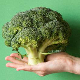 Brócolos, um dos vegetais mais ricos em nutrientes que vai querer ter no prato