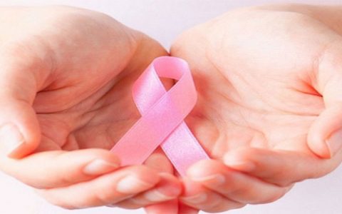 Cancro na mama: sinais de alerta e mecanismos de prevenção