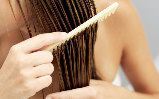 maus hábitos que provocam a queda de cabelo e para os quais há solução
