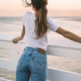 Os seus jeans estão gastos? Saiba como lavá-los para durarem mais tempo