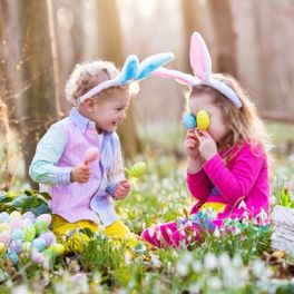 Esta P&aacute;scoa leve os seus filhos a uma ca&ccedil;a aos ovos (e descanse)