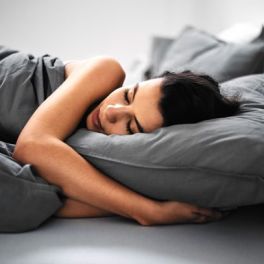 5 passos para criar uma rotina de noite relaxante e dormir bem