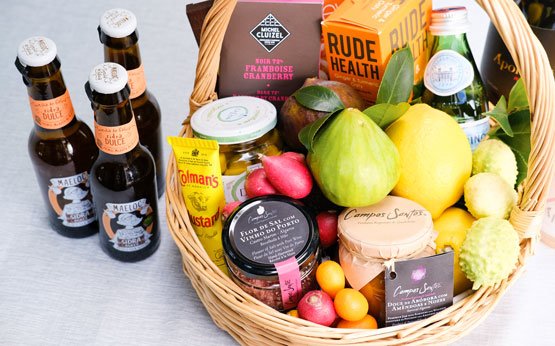 cabaz de fruta e produtos