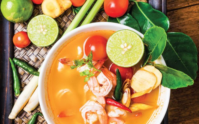 Tom Yum: a sopa tailandesa repleta de sabor