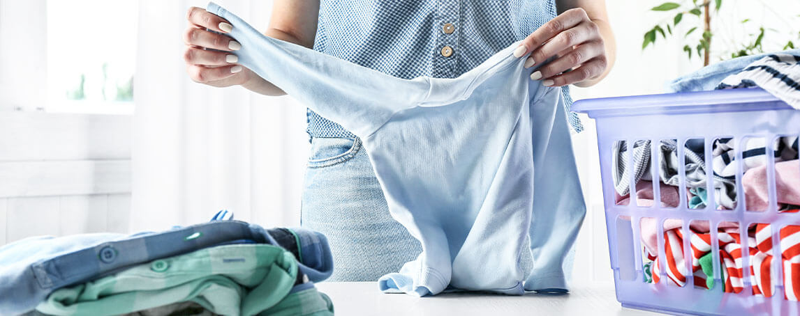 7 dicas para evitar passar a ferro (e dizer adeus à roupa amarrotada)