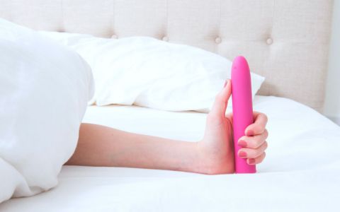 Crónica. Porquê usar dildos e vibradores?