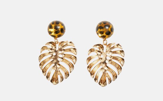 brincos stradivarius