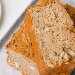 Um bolo rápido para pequenos-almoços saudáveis