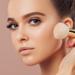 O guia que precisa para aprender a usar pincéis de maquilhagem