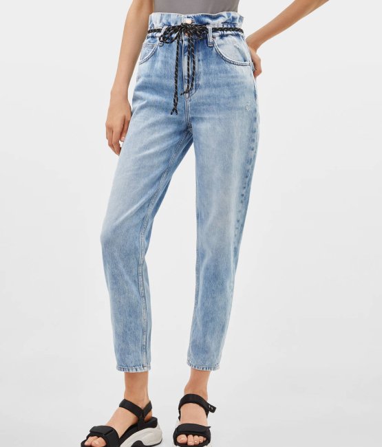mom jeans bershka