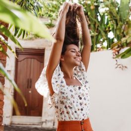 Tenha um cabelo com efeito praia, sete dias por semana