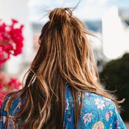 O cabelo também precisa de se proteger contra a poluição. Saiba como