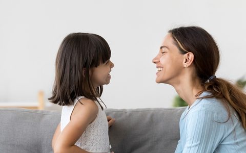 O seu filho conversa pouco? Faça estas 11 perguntas e conheça-o melhor