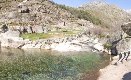 10 praias fluviais em Portugal imperdíveis para os dias quentes