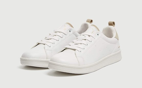 pull and bear tenis brancos