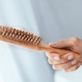 Alop&eacute;cia. Como saber se estamos a perder cabelo a mais?