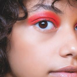 Sombras monocromáticas, uma aposta irreverente para o outono-inverno