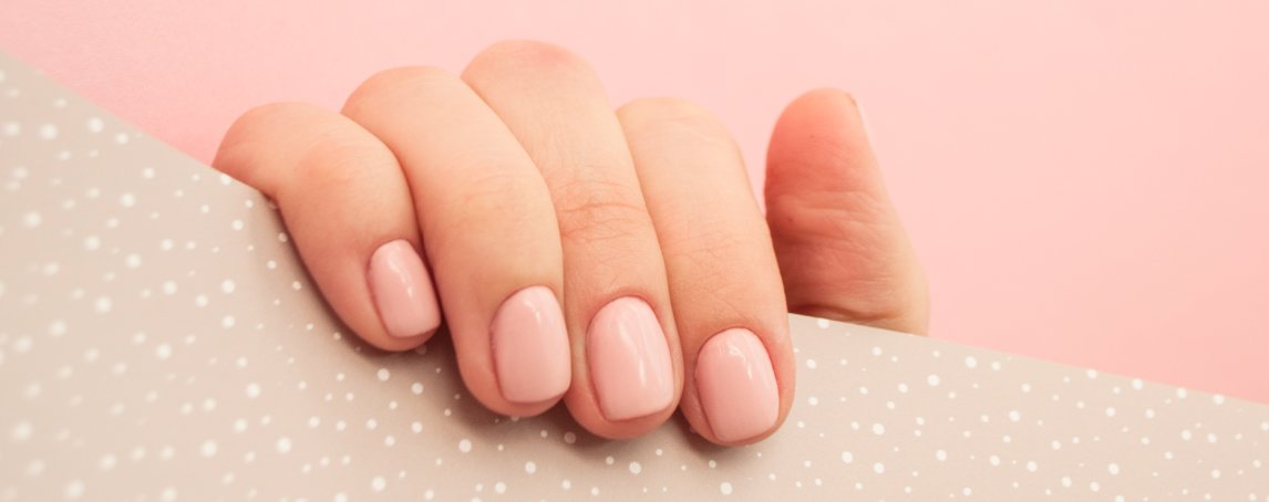 10 passos para ter umas unhas bonitas e cuidadas (e os melhores aliados)