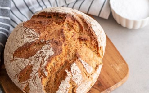 Quer fazer pão em casa? Experimente esta receita simples