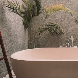 24 casas de banho modernas para se inspirar se está a pensar renovar a sua