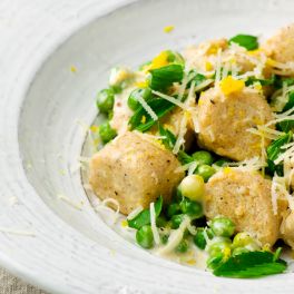 Gnocchi: experimente esta receita com pesto de ervilhas