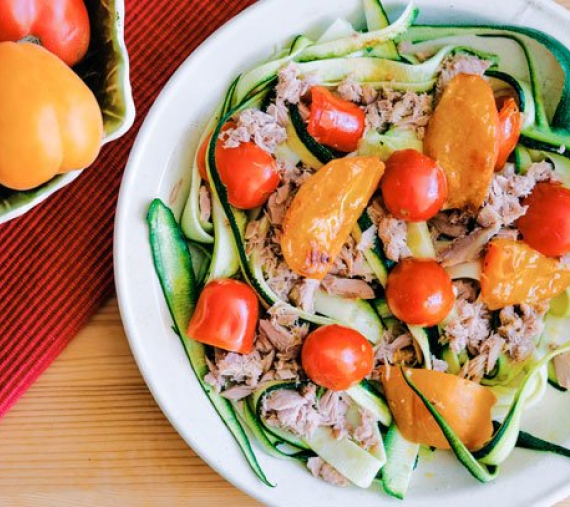 Salada de atum para a estação quente