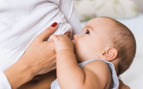 Aleitamento materno: como sobreviver a noites mal dormidas?