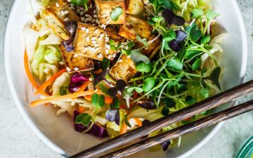 Esta receita com tofu é ideal para os dias quentes