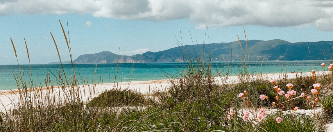 15 praias grandes para manter o distanciamento social