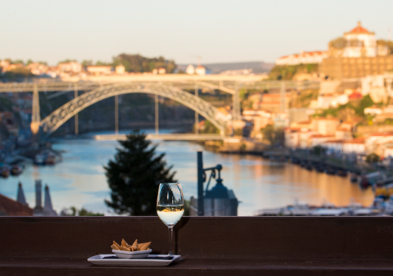 VINUM Restaurant & Wine Bar