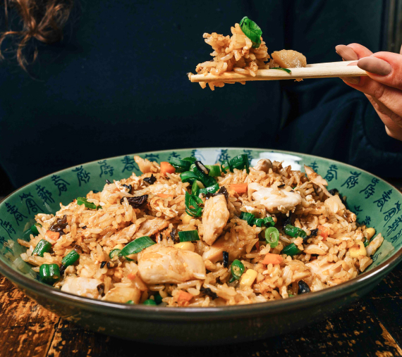 Arroz frito com frango