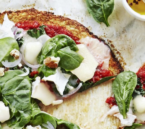 Pizza de couve-flor e queijo de cabra
