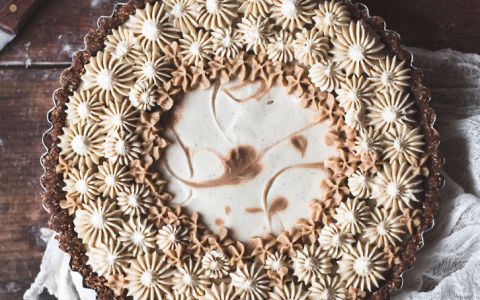 Bano­ffee, a cobiçada tarte de banana com caramelo salgado