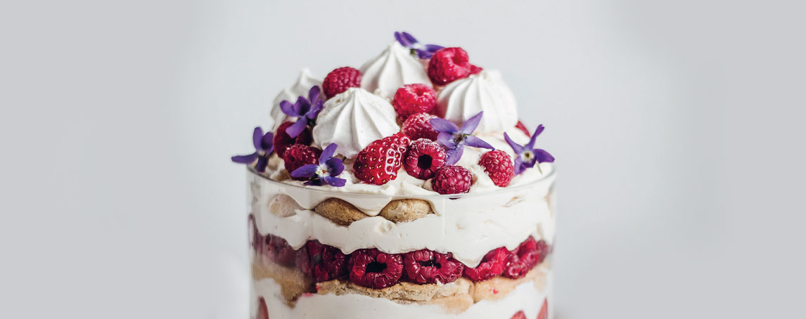 Trifle de frutos vermelhos: uma sobremesa deliciosa (e bonita para pôr na mesa)