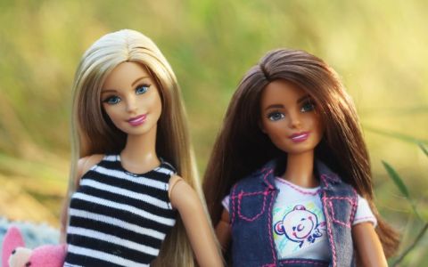 Barbie: o símbolo feminista que rompeu preconceitos e deu voz às mulheres