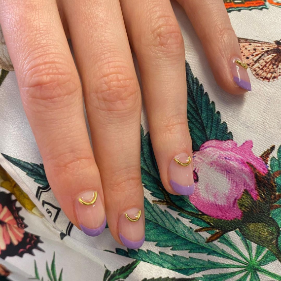 @julieknailsnyc