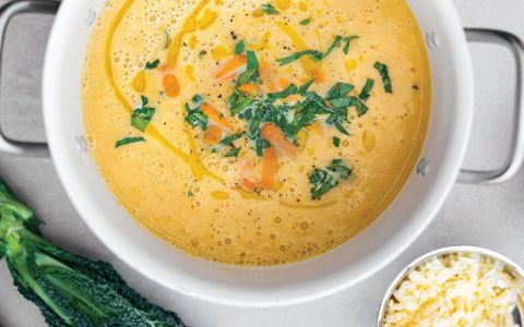 Sopa de tubérculos: uma opção com natas light, deliciosa e nutritiva