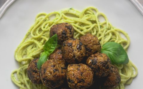 Almôndegas de bulgur e cogumelos, uma receita para toda a família