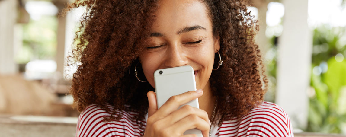 15 anedotas para rir sozinha ou para contar ao seu grupo de amigos