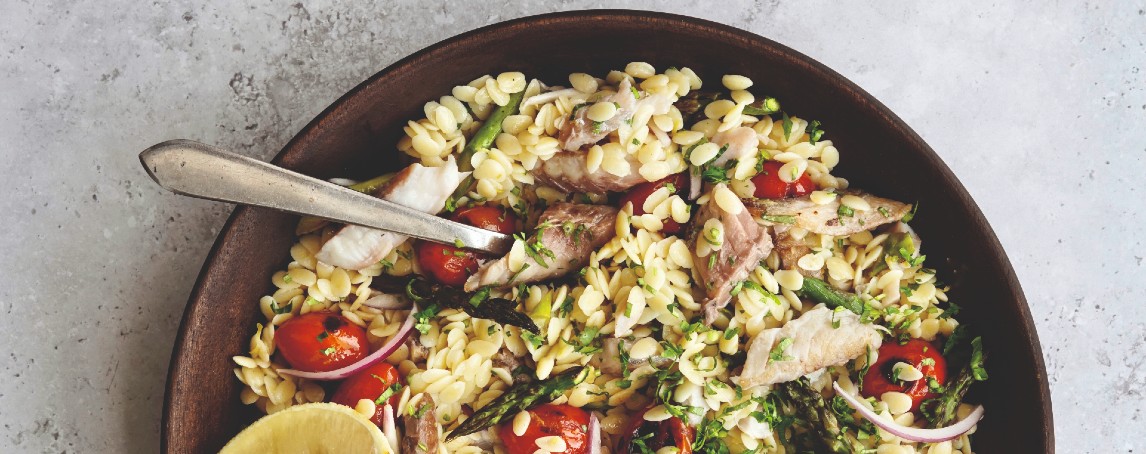 E por falar em verão, que tal uma salada morna de carapau e tomate assado?