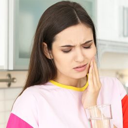 Comer gelados sem dor? Tudo o que deve saber sobre sensibilidade dentária