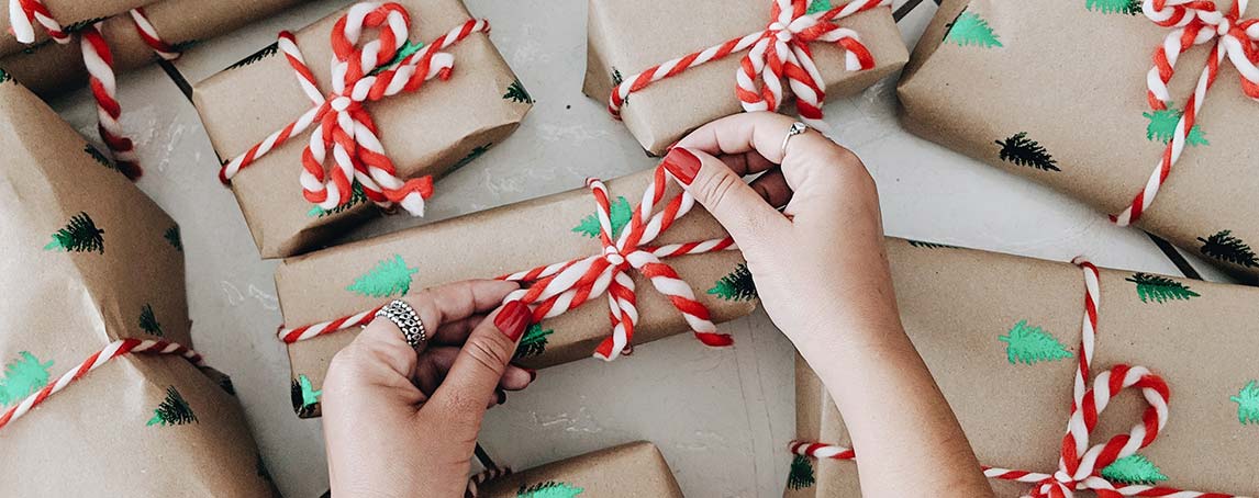 9 dicas para oferecer presentes de Natal e manter a saúde psicológica e financeira