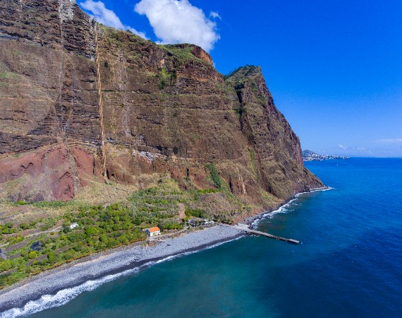 Cabo Girão madeira barco