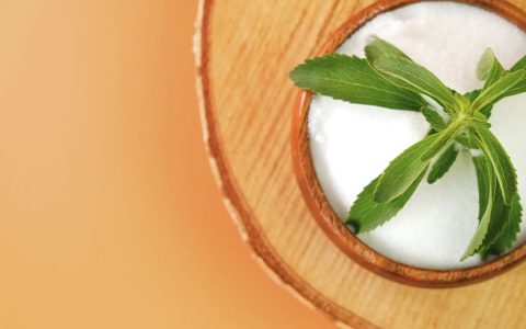 Stevia: o que tem de saber sobre este adoçante natural