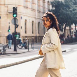20 looks para usar em março (e dar as boas-vindas à primavera)