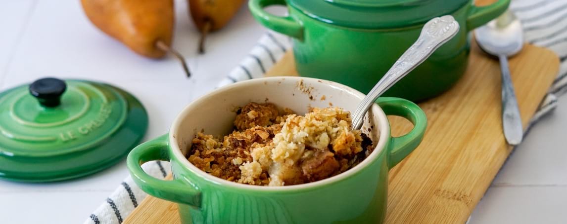 Como fazer um crumble de pera e gengibre
