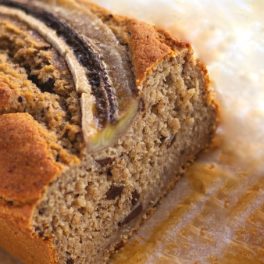 Bolo de banana e chocolate sem açúcar: mantenha o doce, acrescente o saudável