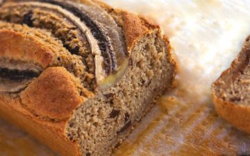 Bolo de banana e chocolate sem açúcar: mantenha o doce, acrescente o saudável