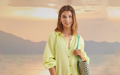 Roupa de praia: o que usar este verão? Camisas abertas, vestidos e muito crochet