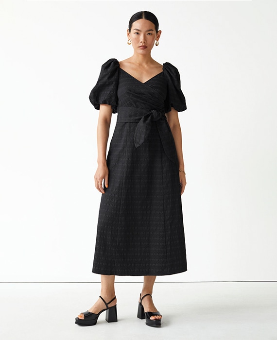 vestido-preto-manga-balão-other-stories